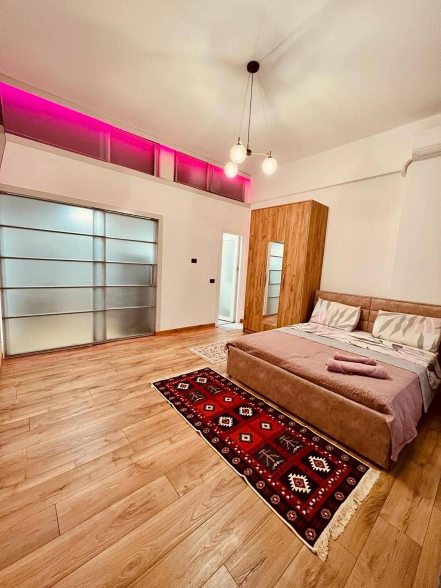 Comfy Studio In City Center Tiranë Luaran gambar